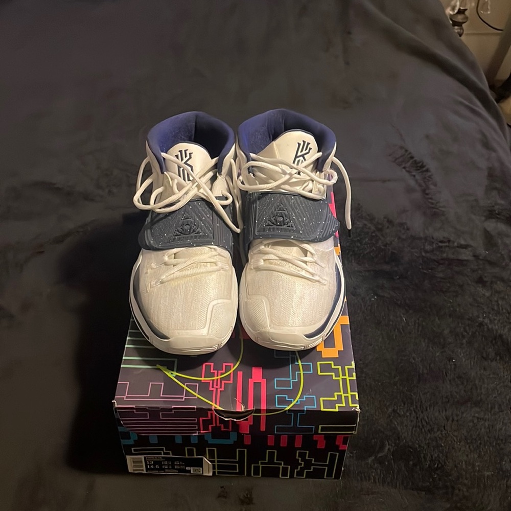 Nike Kyrie 6